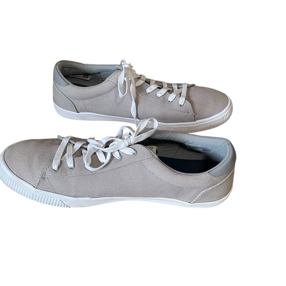 TOMS Men’s sneakers - classic lace-up style-Size 11.5-Great Condition - Picture 4 of 11